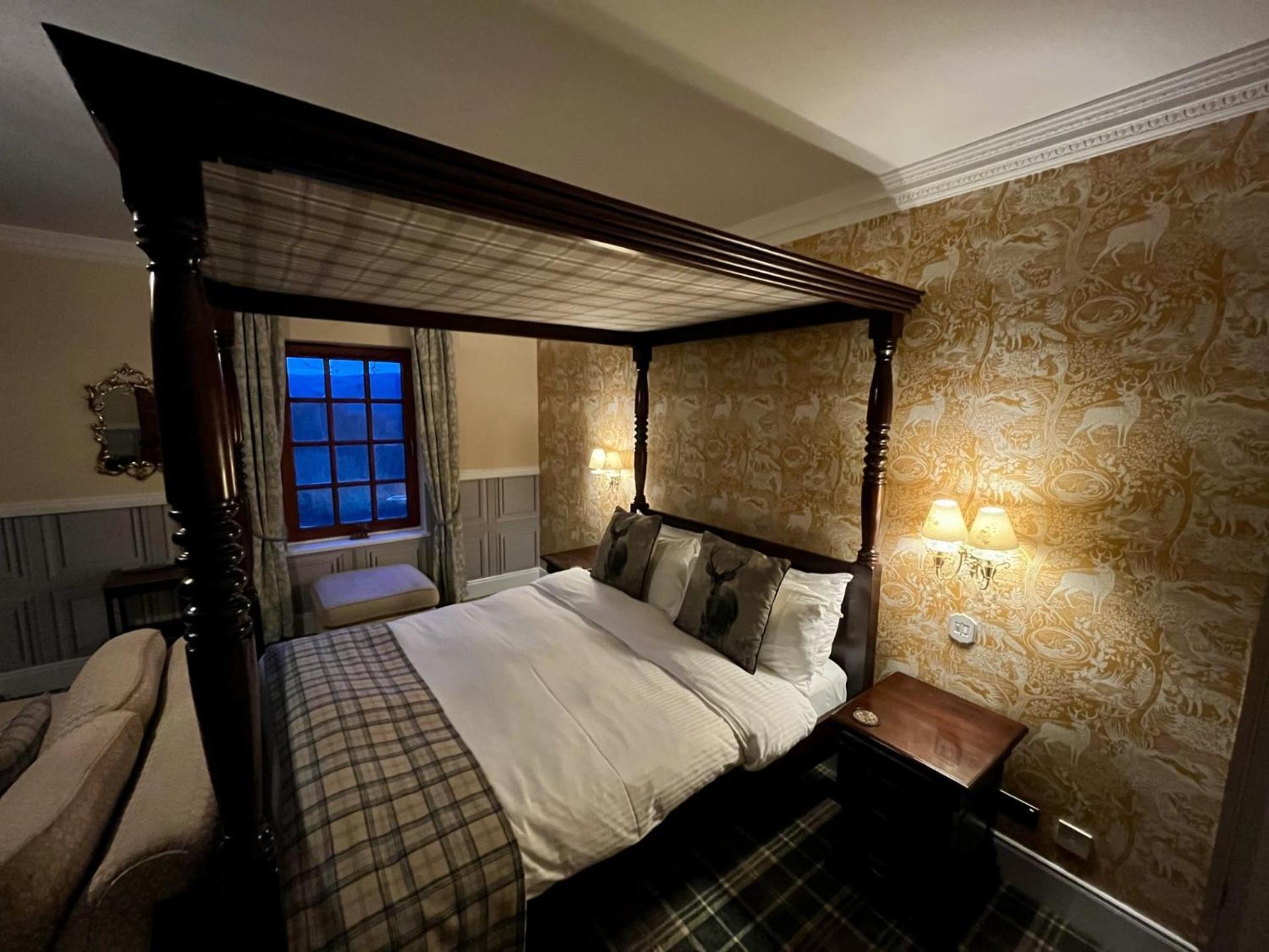 Highland Bear Lodge & Luxury Bear Huts Drumnadrochit Ngoại thất bức ảnh